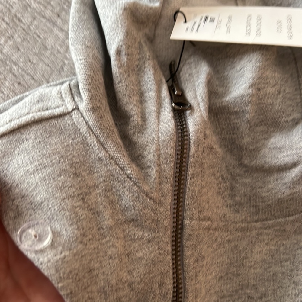 Brand new with tags Veronica beard sweatshirt Dickey